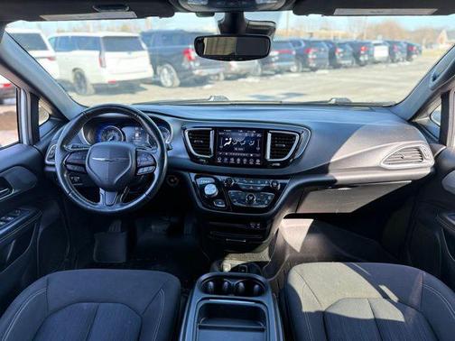 2020 Chrysler Pacifica Touring