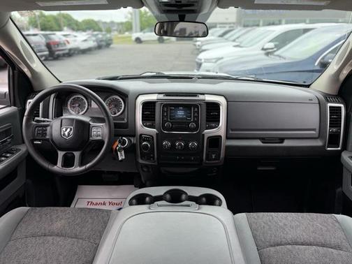 2019 RAM 1500 SLT