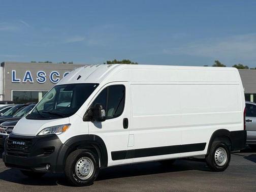 Bright White Clearcoat 2026 RAM ProMaster 2500 Tradesman