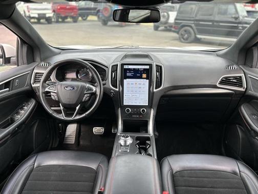 2022 Ford Edge ST Line
