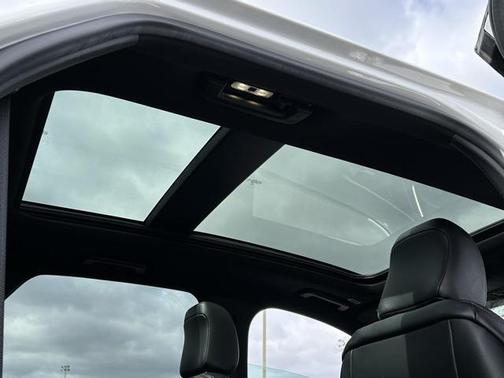 2022 Ford Edge ST Line