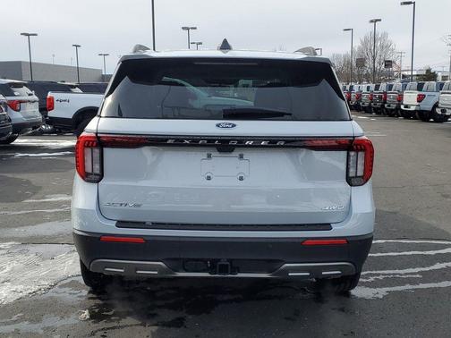 2026 Ford Explorer Active w/200A Pkg