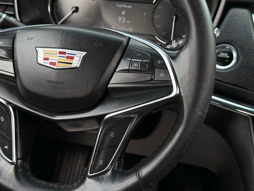 2022 Cadillac XT5 Luxury