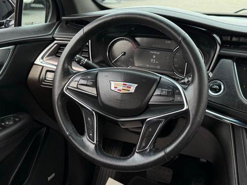 2022 Cadillac XT5 Luxury