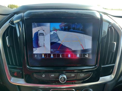 2021 Chevrolet Traverse RS