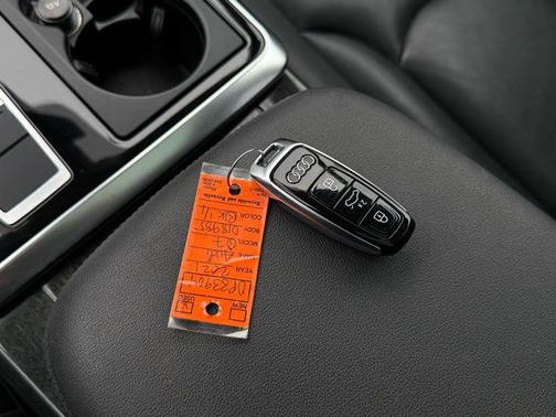 2021 Audi Q7 45 Premium Plus