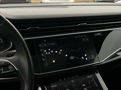 2021 Audi Q7 45 Premium Plus