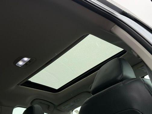 Ice Silver Metallic 2024 Subaru Outback Touring