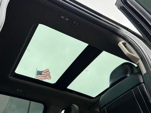 Shadow Black 2017 Ford F-250 Lariat