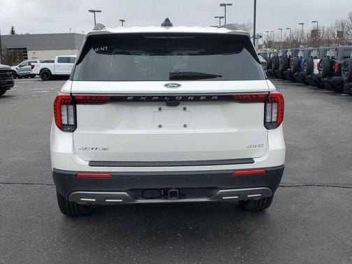 2026 Ford Explorer Active w/200A Pkg