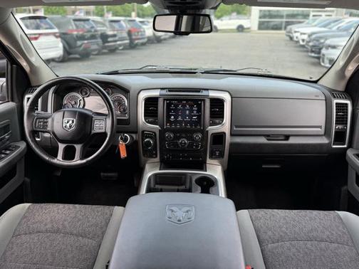 2019 RAM 1500 SLT