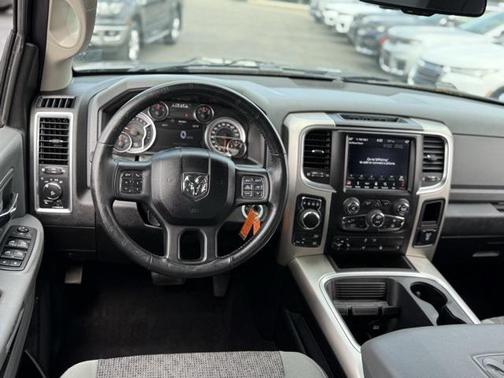 2019 RAM 1500 SLT