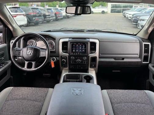 2019 RAM 1500 SLT