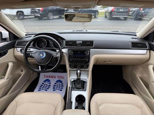 2019 Volkswagen Passat 2.0T Wolfsburg Edition