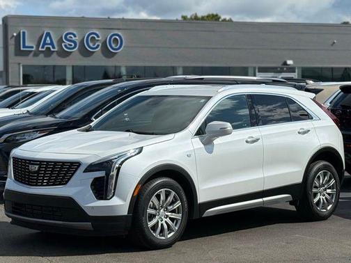 2023 Cadillac XT4 Premium Luxury