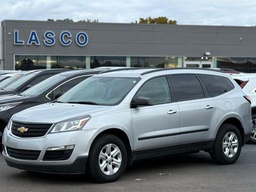 2017 Chevrolet Traverse LS