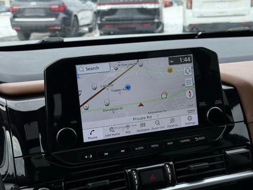 2023 Nissan Pathfinder Platinum 4WD