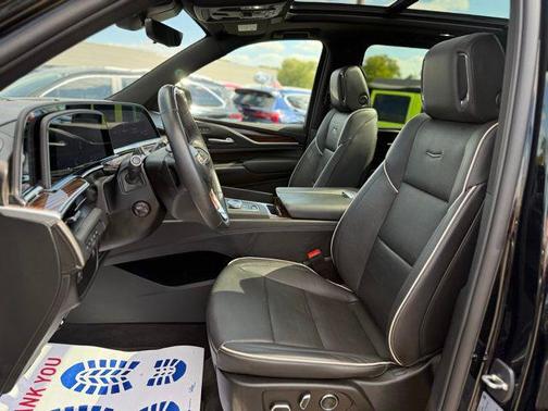 2023 Cadillac Escalade ESV Premium Luxury