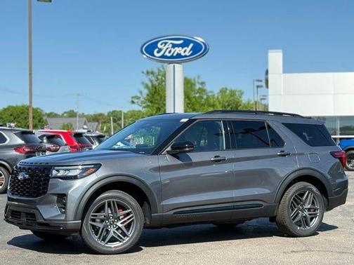 Carbonized Gray Metallic 2026 Ford Explorer ST-Line