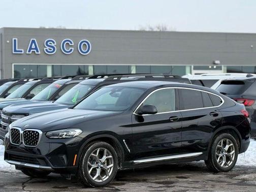 2023 BMW X4 xDrive30i