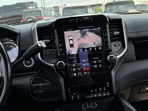 2020 RAM 2500 Laramie Crew Cab 4X4 6'4' Box