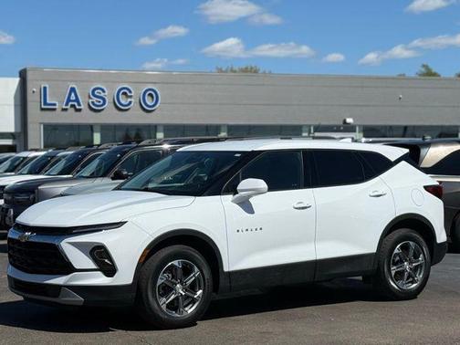 Summit White 2025 Chevrolet Blazer 2LT