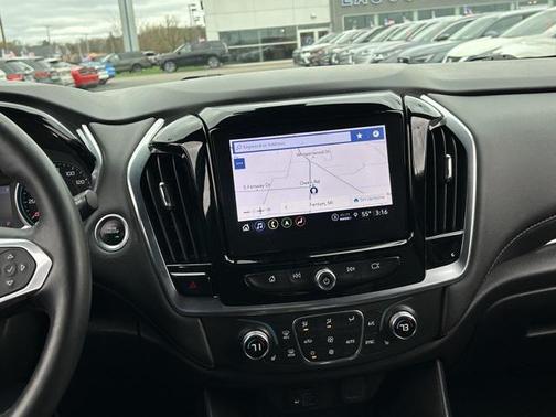 2022 Chevrolet Traverse RS