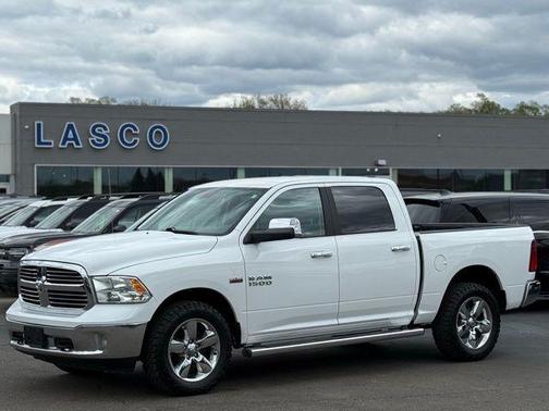 Bright White 2017 RAM 1500 Big Horn