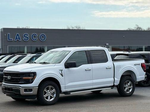 Oxford White 2025 Ford F-150 XLT
