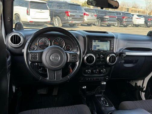 2012 Jeep Wrangler Unlimited Sahara