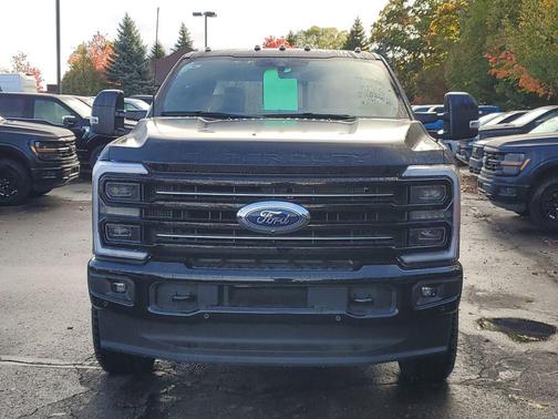 2025 Ford F-350 Platinum