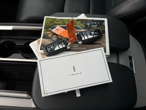 Gray Mist 2025 Lincoln Navigator Reserve