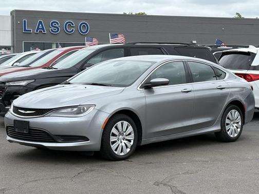 2015 Chrysler 200 LX