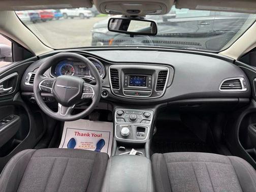 2015 Chrysler 200 LX