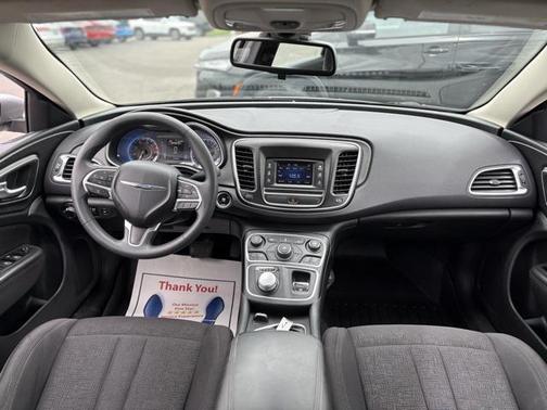 2015 Chrysler 200 LX