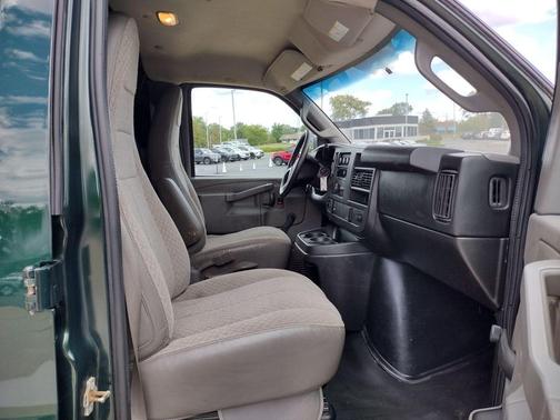 2016 Chevrolet Express 2500 Work Van