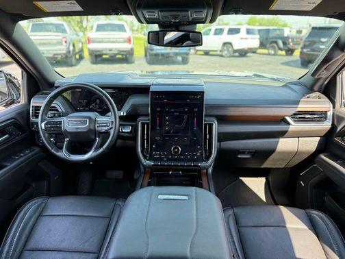 Onyx Black 2025 GMC Yukon XL Denali