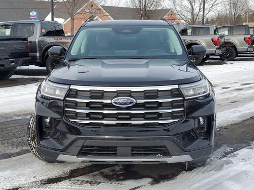 2026 Ford Explorer Active (200A)