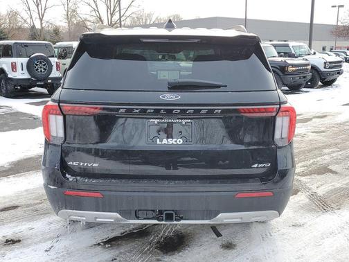 2026 Ford Explorer Active (200A)