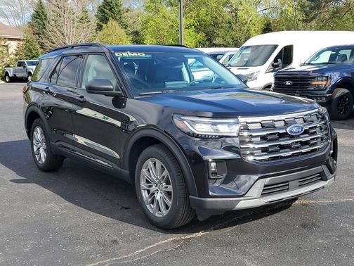 Agate Black Metallic 2026 Ford Explorer Active