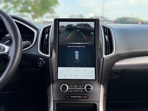Gray Metallic 2021 Ford Edge SEL