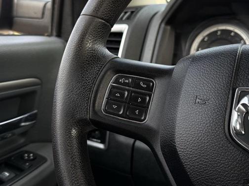 2016 RAM 1500 SLT