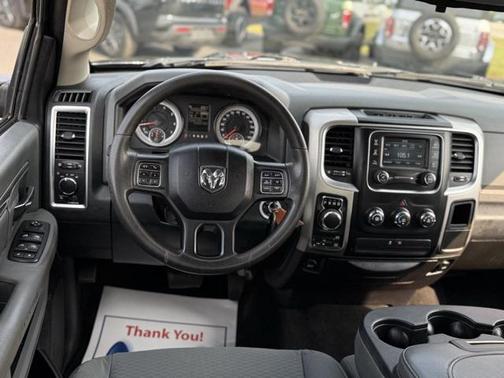 2016 RAM 1500 SLT