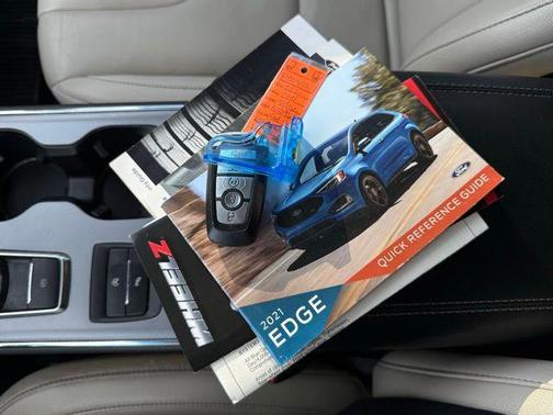 2021 Ford Edge Titanium