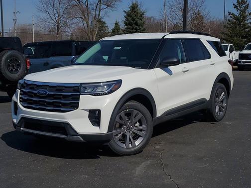 2026 Ford Explorer Active w/200A Pkg