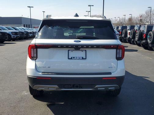 2026 Ford Explorer Active w/200A Pkg