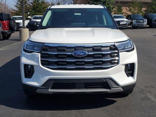 2026 Ford Explorer Active w/200A Pkg