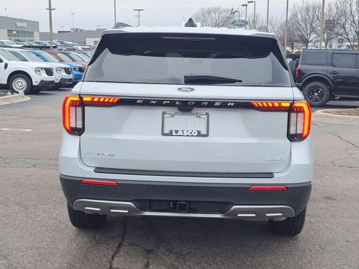 2026 Ford Explorer Active w/200A Pkg