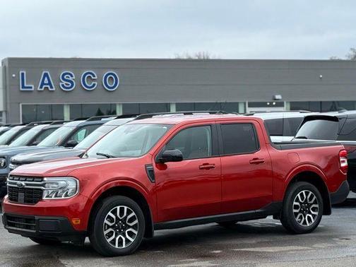 Hot Pepper Red Metallic Tinted Clearcoat 2024 Ford Maverick Lariat