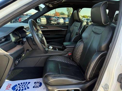 2022 Jeep Grand Cherokee 4xe Summit